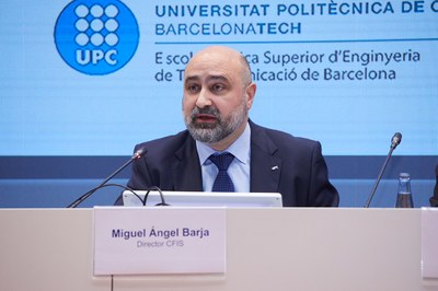 salutació director.jpg