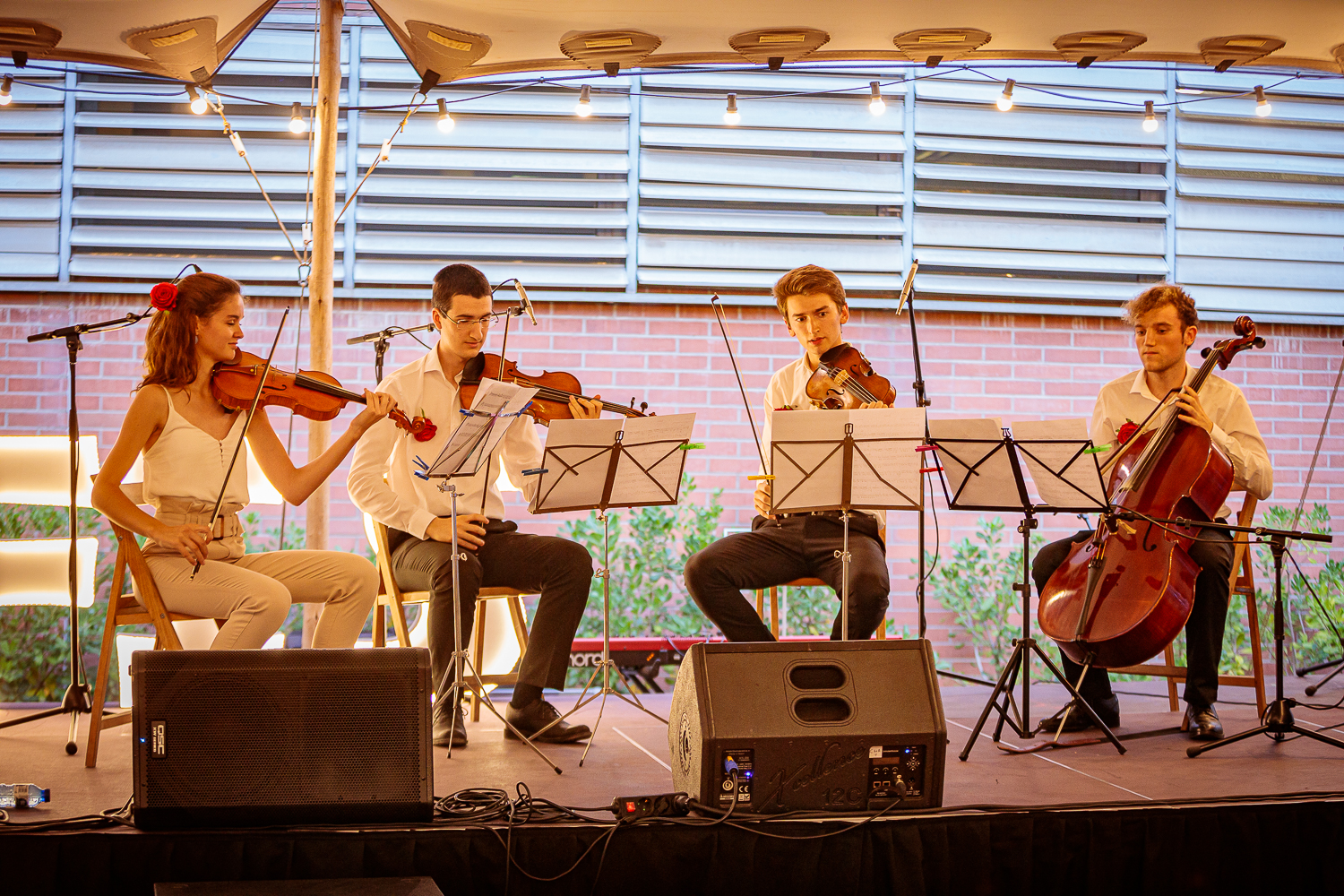 Actuació musical d'estudiants CFIS.jpg