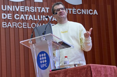De la toga a l'algoritme: Oriol Vinyals inspira el talent jove de la UPC en una 'master class' exclusiva