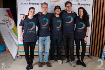 Èxit d'estudiants del CFIS a la HackBordeaux